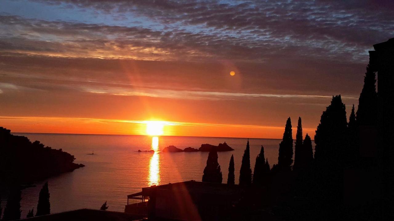 Best4You Apartment - Sea View - 70 M2 - 2 Bedrooms Dubrovnik Eksteriør bilde